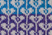 Load image into Gallery viewer, Heart pillow - yarn package with knitting pattern