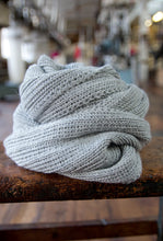 Last inn bildet i Galleri-visningsprogrammet, Alpakkaskjerf