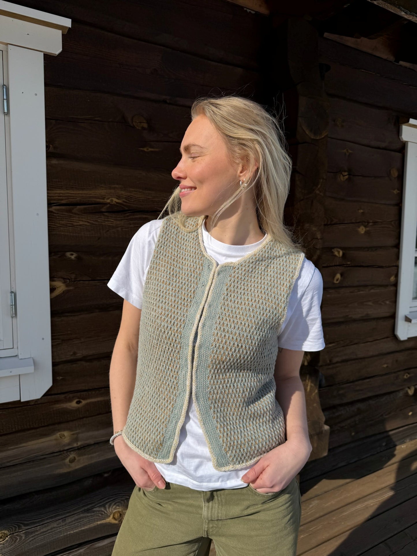 Lys bla Ullavest
