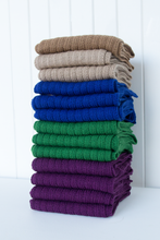 Last inn bildet i Galleri-visningsprogrammet, Skjerf
