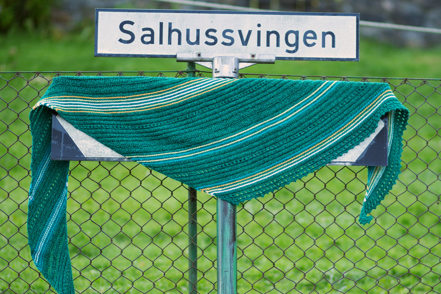 Salhussvingen sjal i grønt