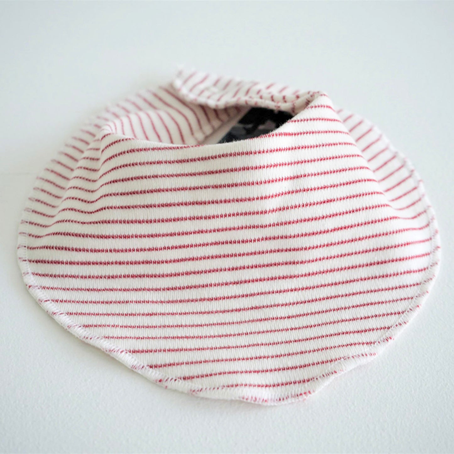 Bib in tricot fabric