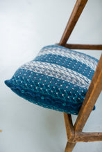 Load image into Gallery viewer, Oline pillow in fur wool yarn - yarn package with knitting pattern
