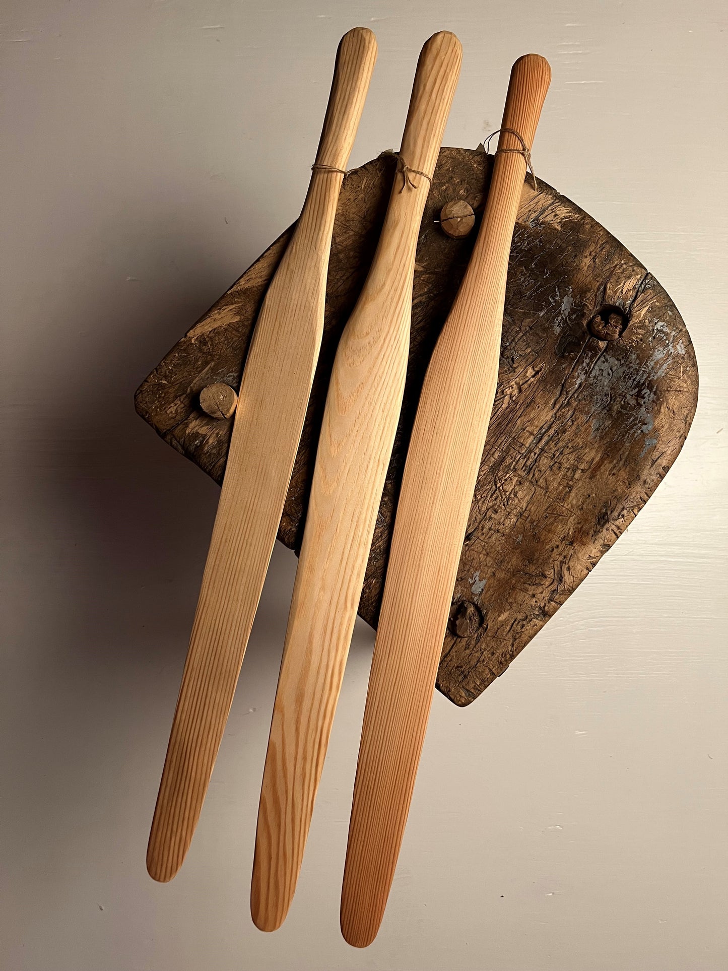 Weaving sword for the warp weighted loom in wood
