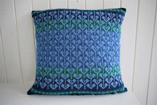 Load image into Gallery viewer, Large heart pillow knitting set
