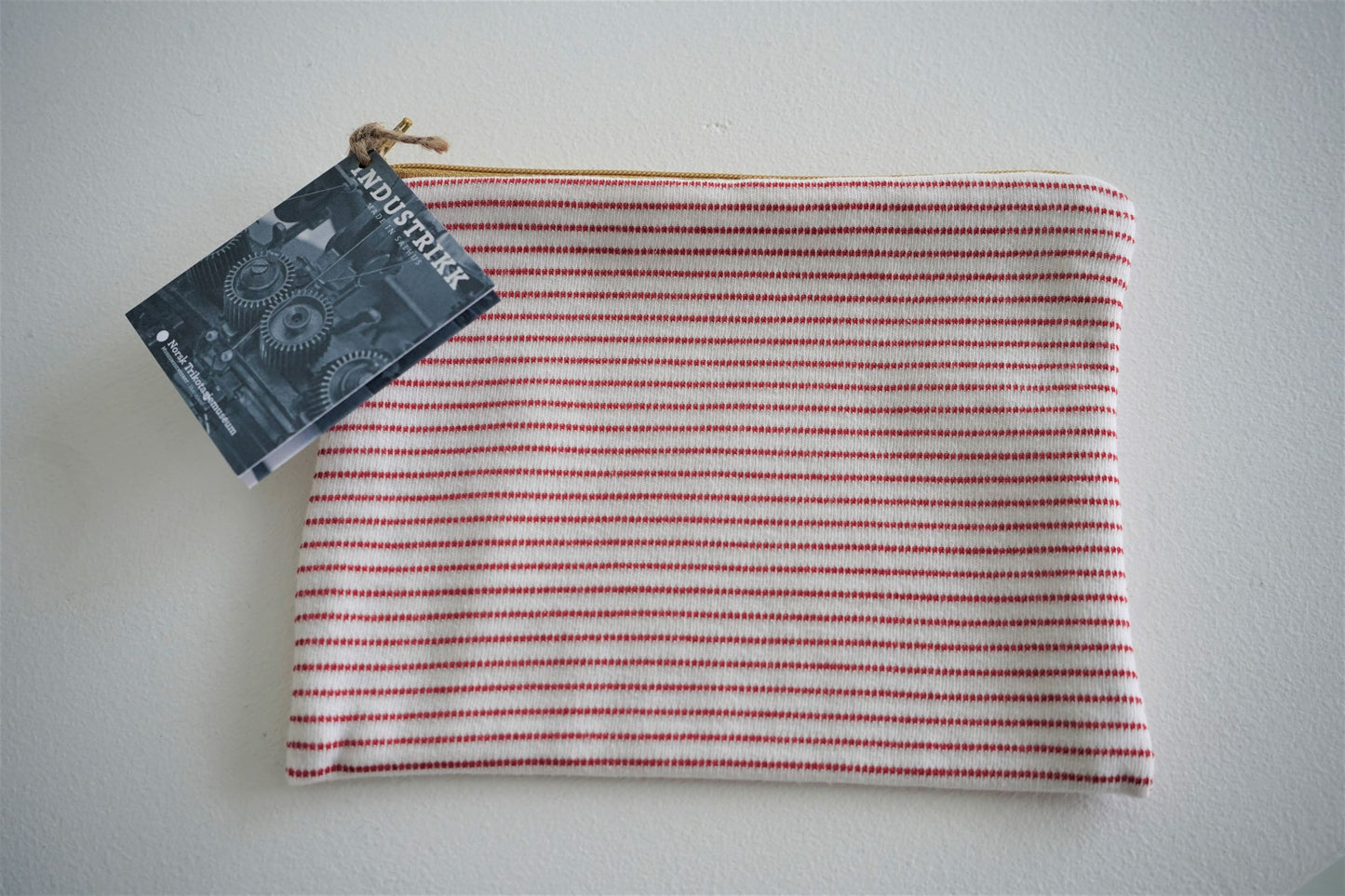 Make-up bag in knitted fabric